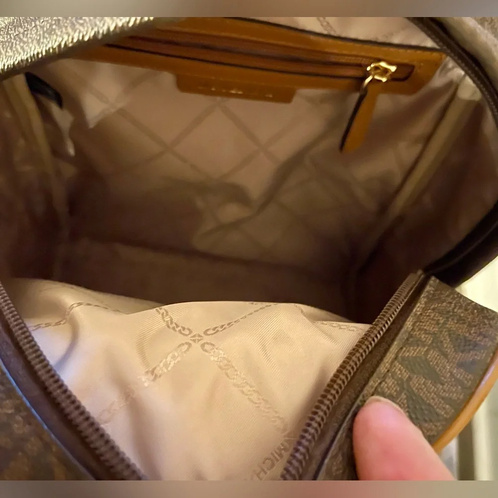 Michael Kors Bex Medium Women’s Leather Backpack - Picture 11 of 16